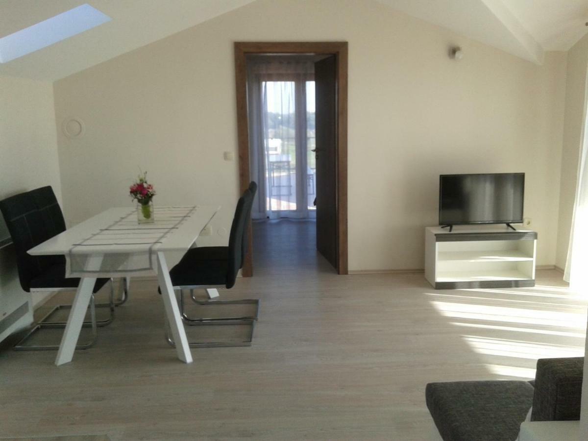 Anastazia Apartment Kozino Ngoại thất bức ảnh